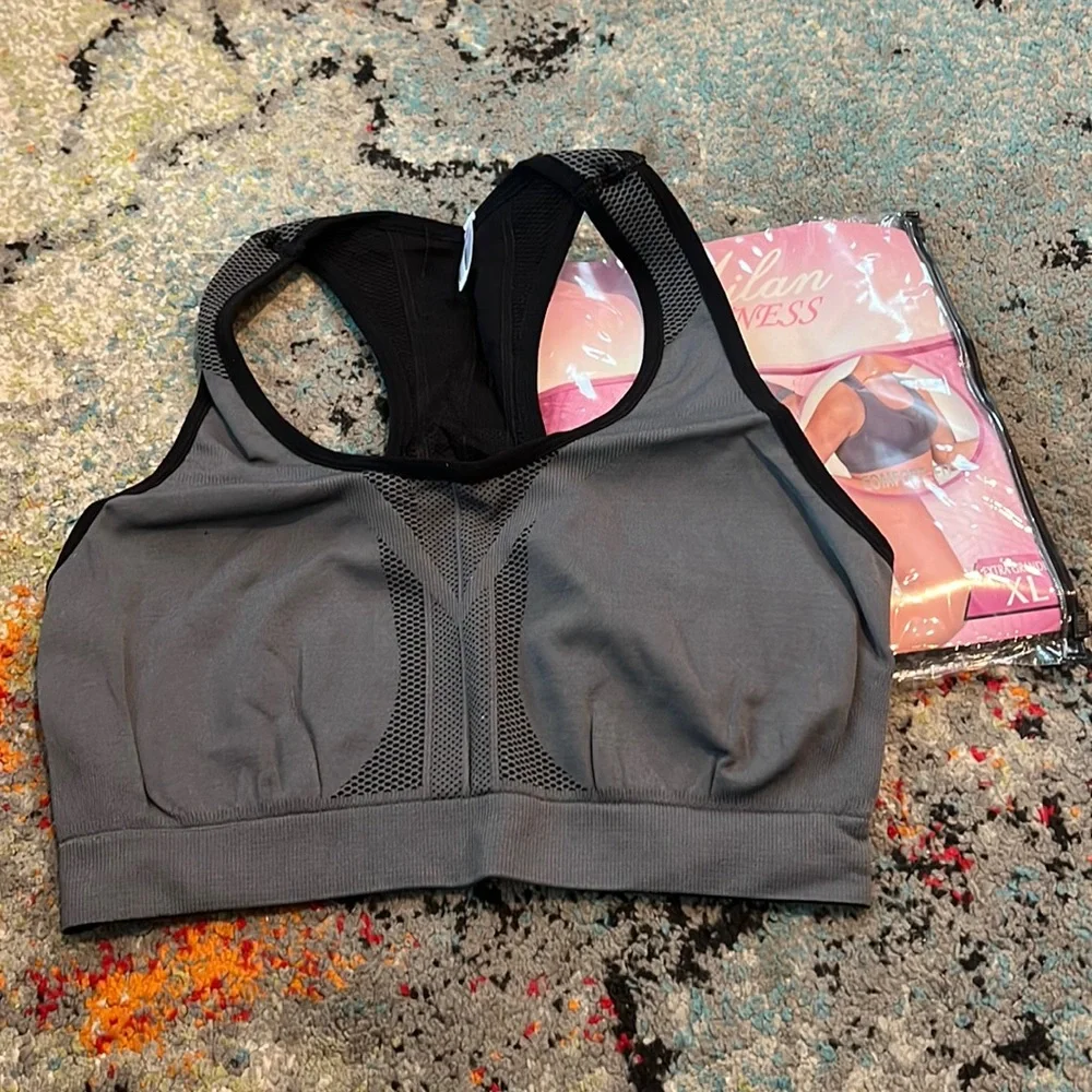 Milan Fitness Gray/Black Reversible Sports Bra (XL) - Picture 1 of 4